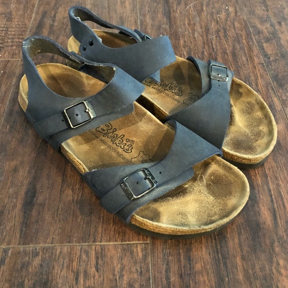 Birkenstock Shoes - ☀️Summer Sale☀️ Birkenstock Birki’s Sandals